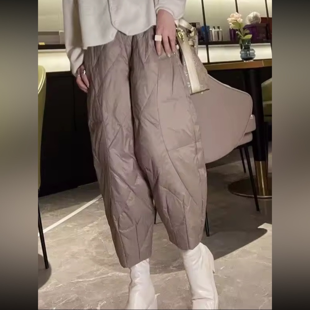 NWT❄️Stylish Tan Quilted Pants